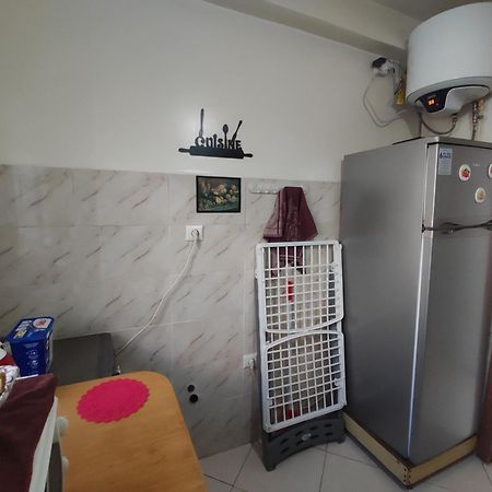 Beautiful Ground-Floor Apartment With Portable Air Conditioning, Parking, And Free Wi-Fi Casablanca Exterior photo